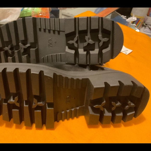 Zara Black Leather Chelsea Boot Size 9/40, NWT - NWOB - Picture 9 of 16